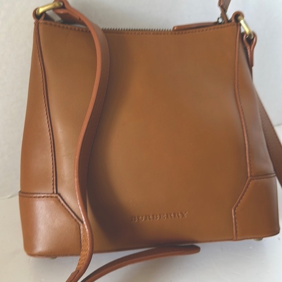 ✋Rare✋Limited Edition ✋Burberry Leather Nova Check Crossbody/Shoulder Bag. - Picture 5 of 17